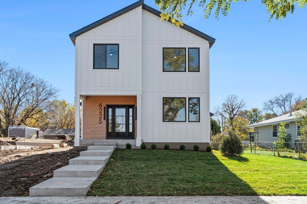 6225 W 37th Street, St Louis Park