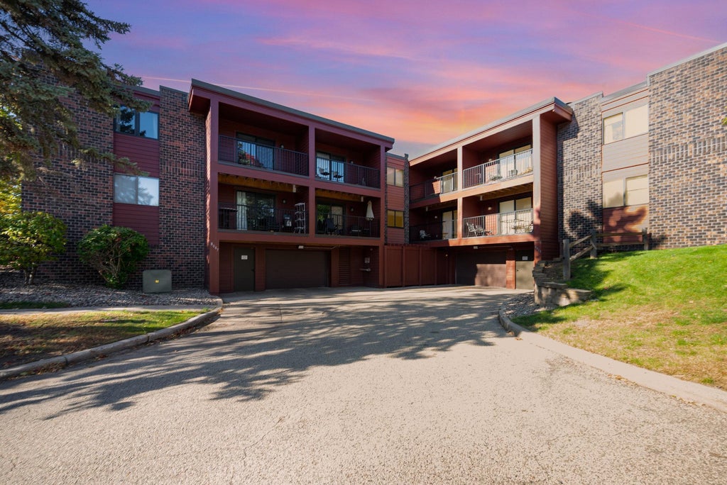 8013 Xerxes Avenue S B206, Bloomington