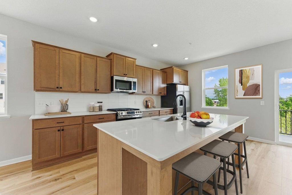 23140 Willow Drive, Rogers