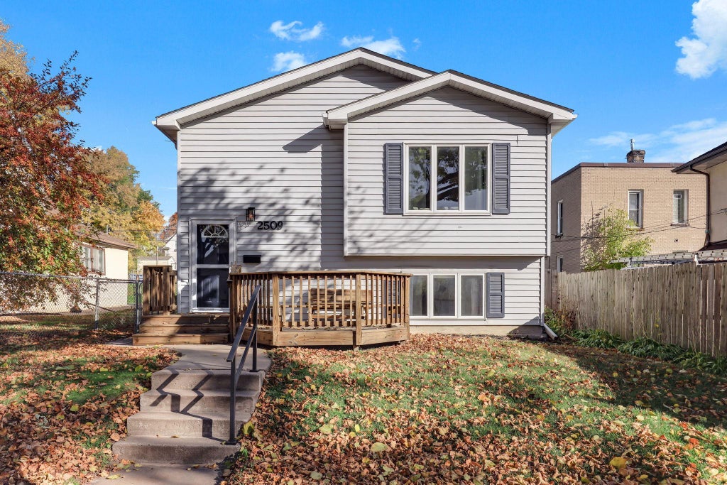 2509 Pierce Street Ne, Minneapolis