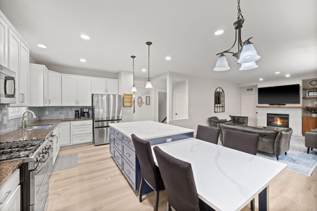 4515 Yellowstone Lane N, Plymouth