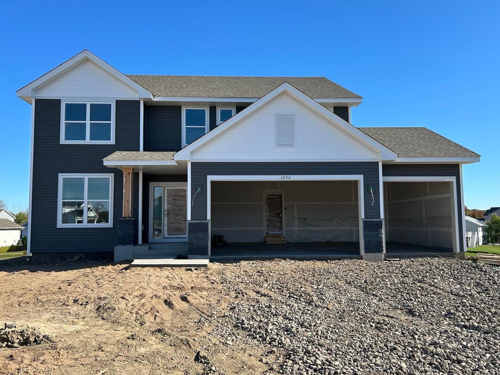 1052 Ashbury Lane Ne, Hanover