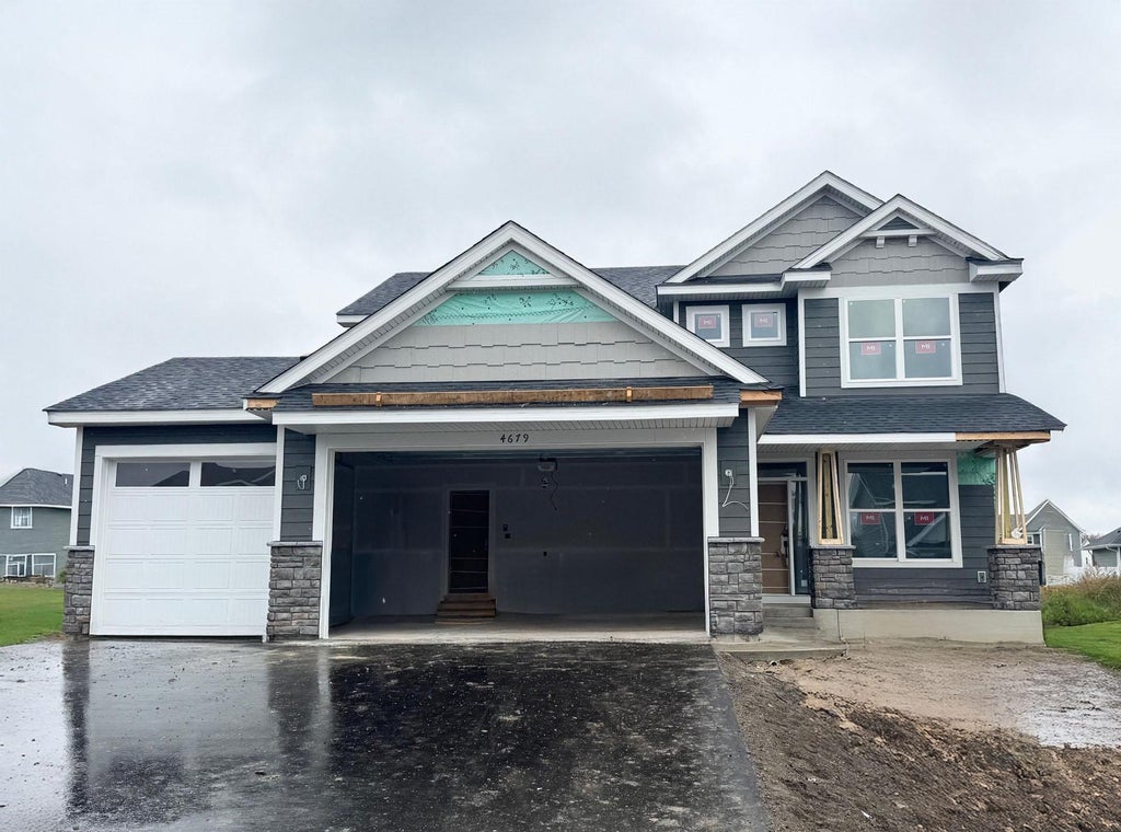 4679 Obsidian Way, Victoria