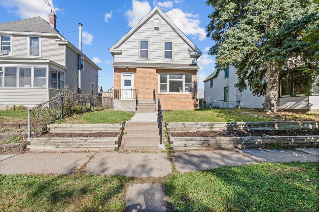 757 Jessamine Avenue E, Saint Paul