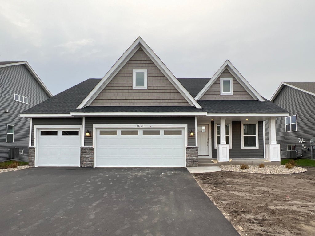 15104 Sycamore Street Nw, Andover