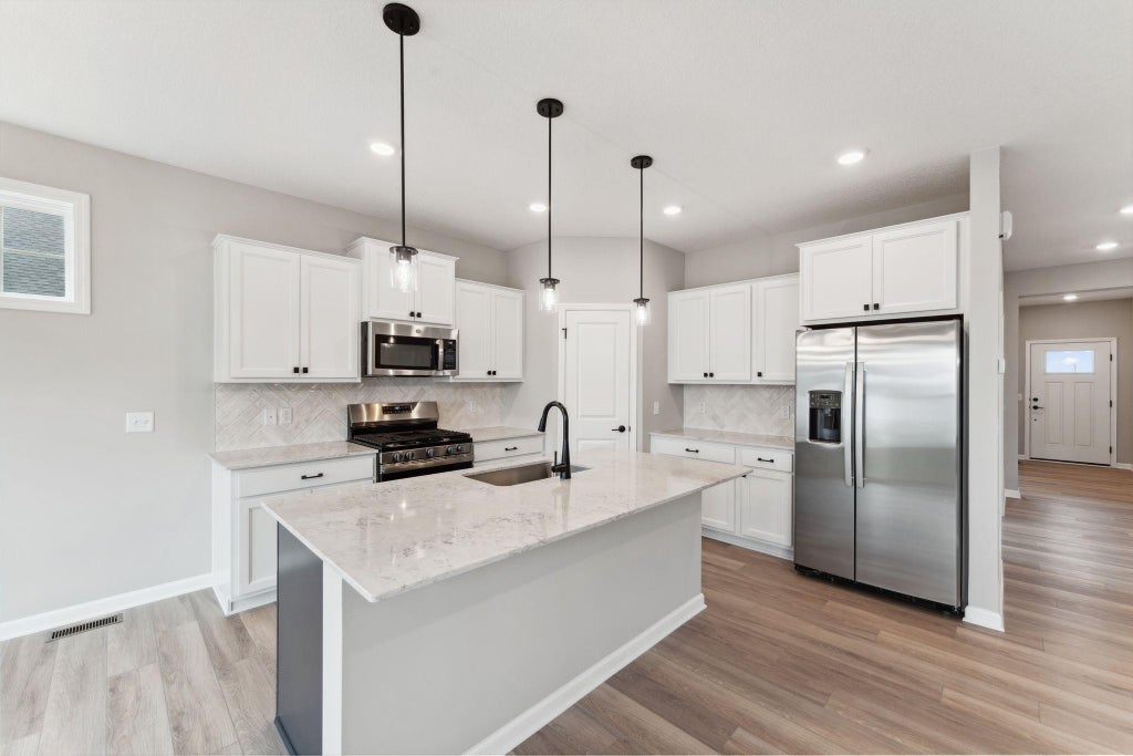 10624 29th Street Ne, St Michael