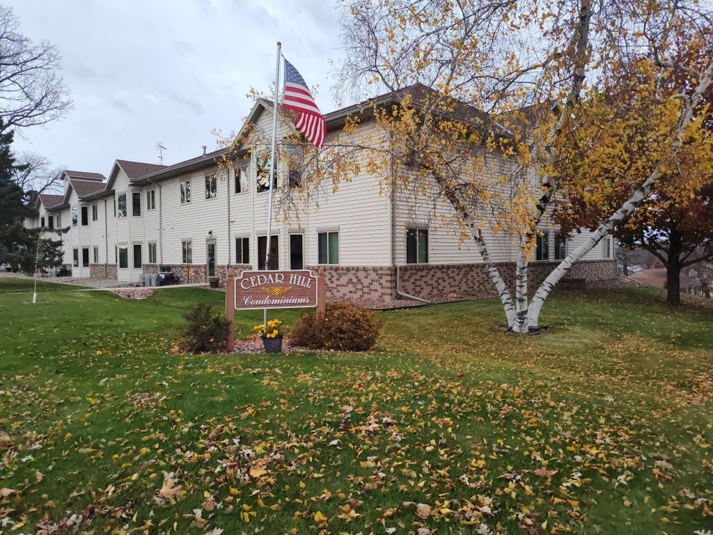 509 6th Avenue W 105, Alexandria