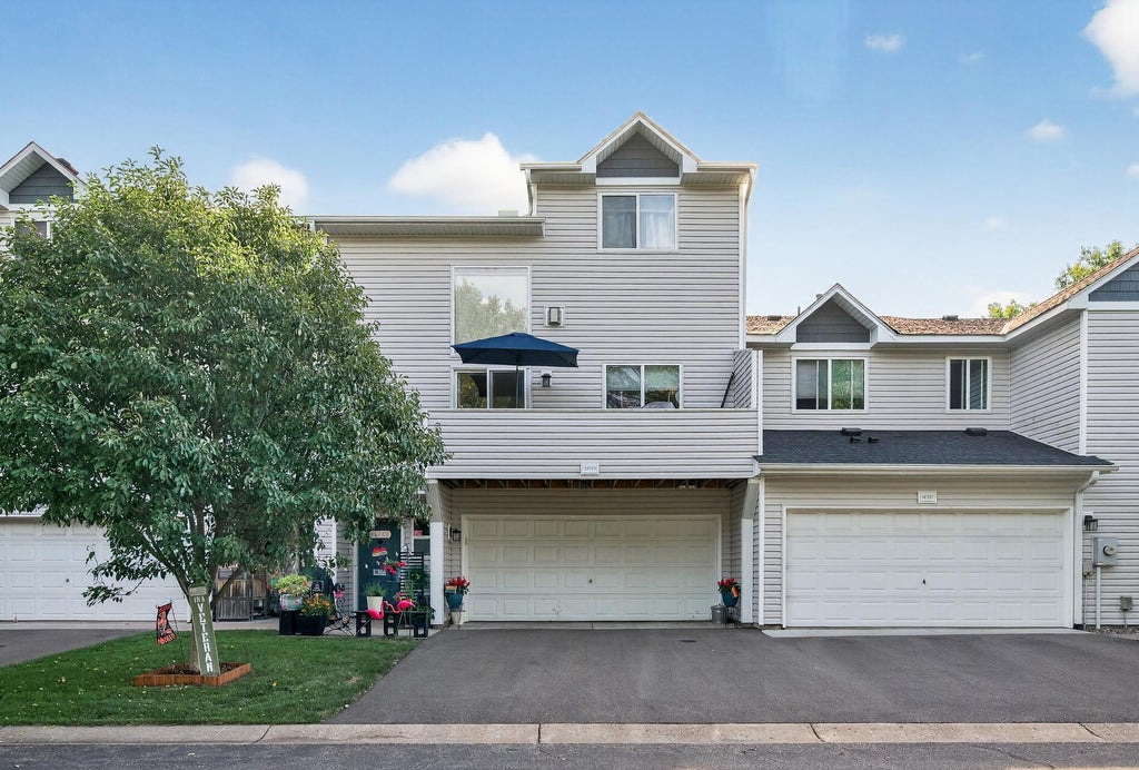 10705 Unity Street Nw 6, Coon Rapids
