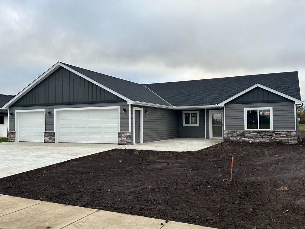 64 Meadow Lane, Cold Spring