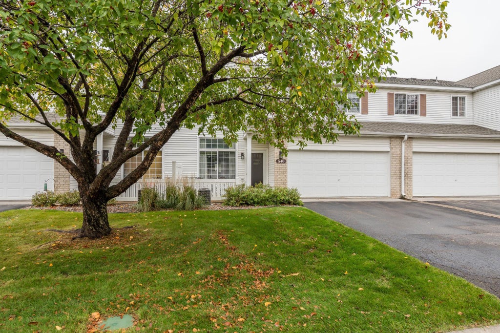 540 Tamarack Trail 406, Farmington