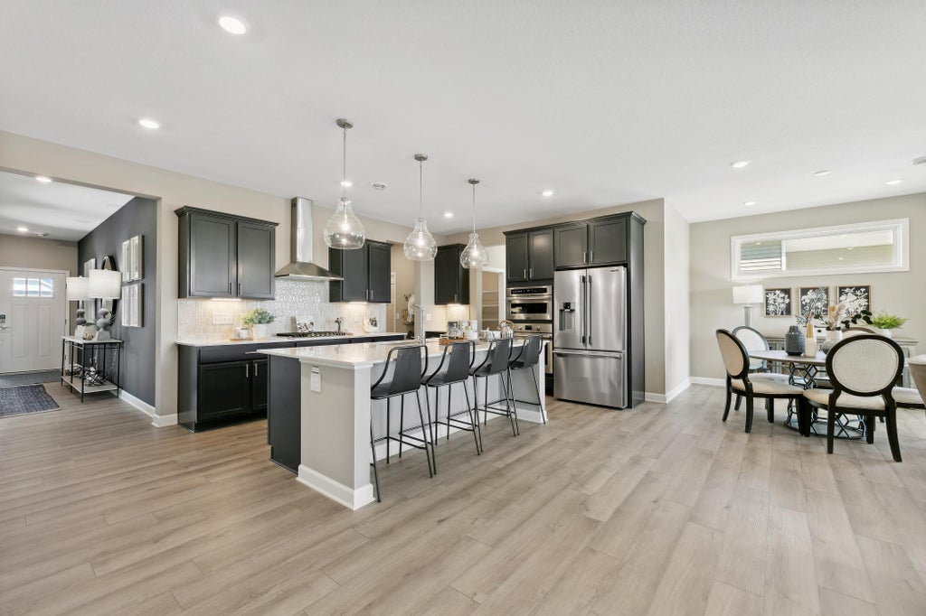 11500 Brookview Drive, Rogers