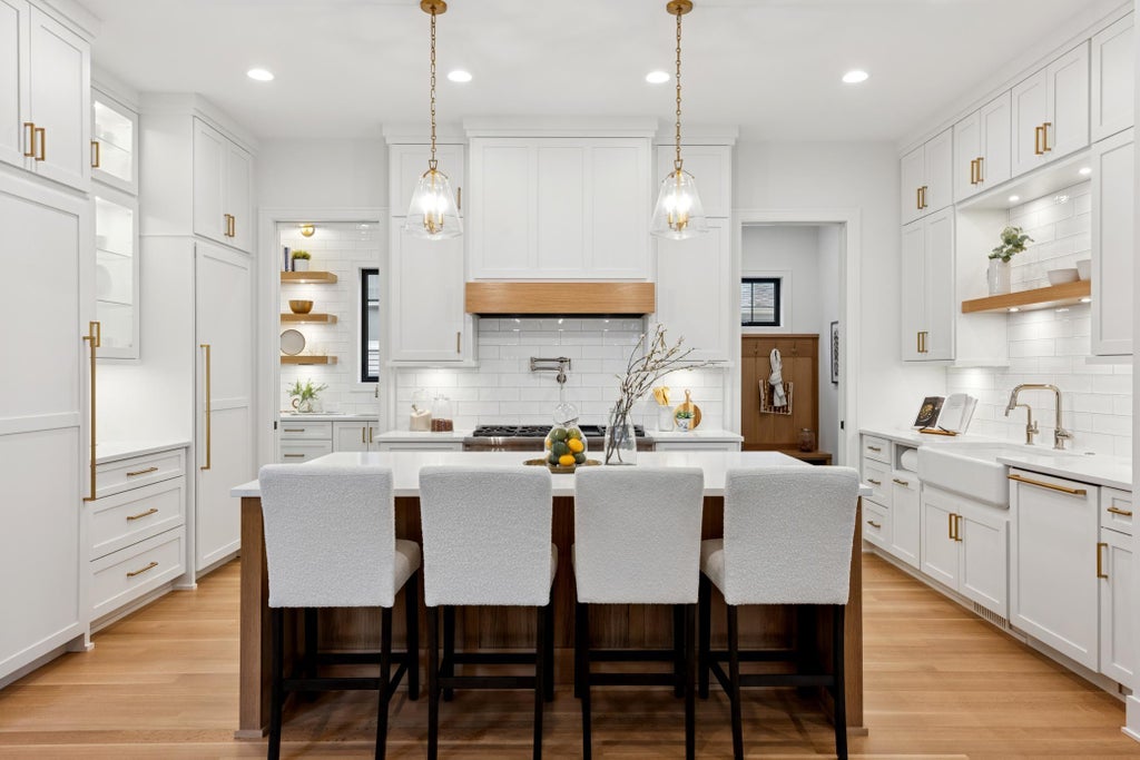 1967 Sheridan Avenue S, Minneapolis