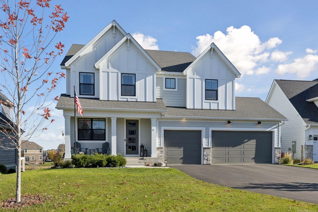 4313 Picket Way, Woodbury