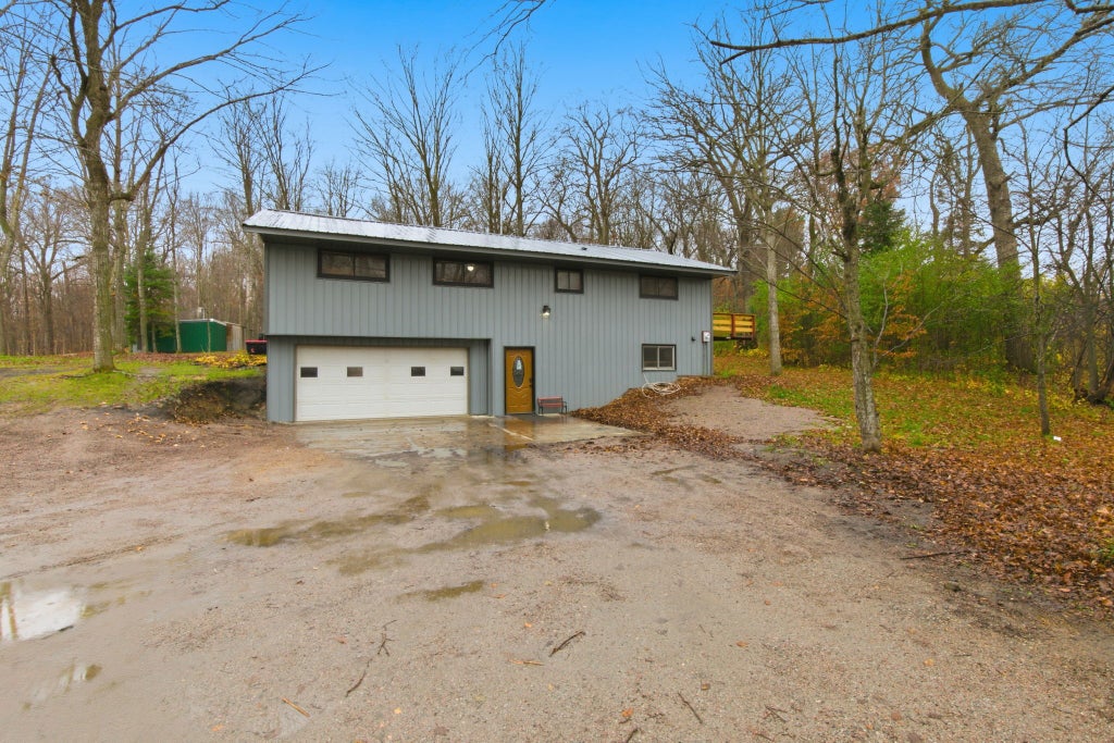 34038 County Road 10, Albany