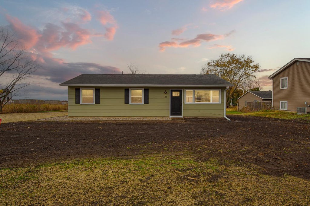 101 6th Avenue Nw, Dodge Center