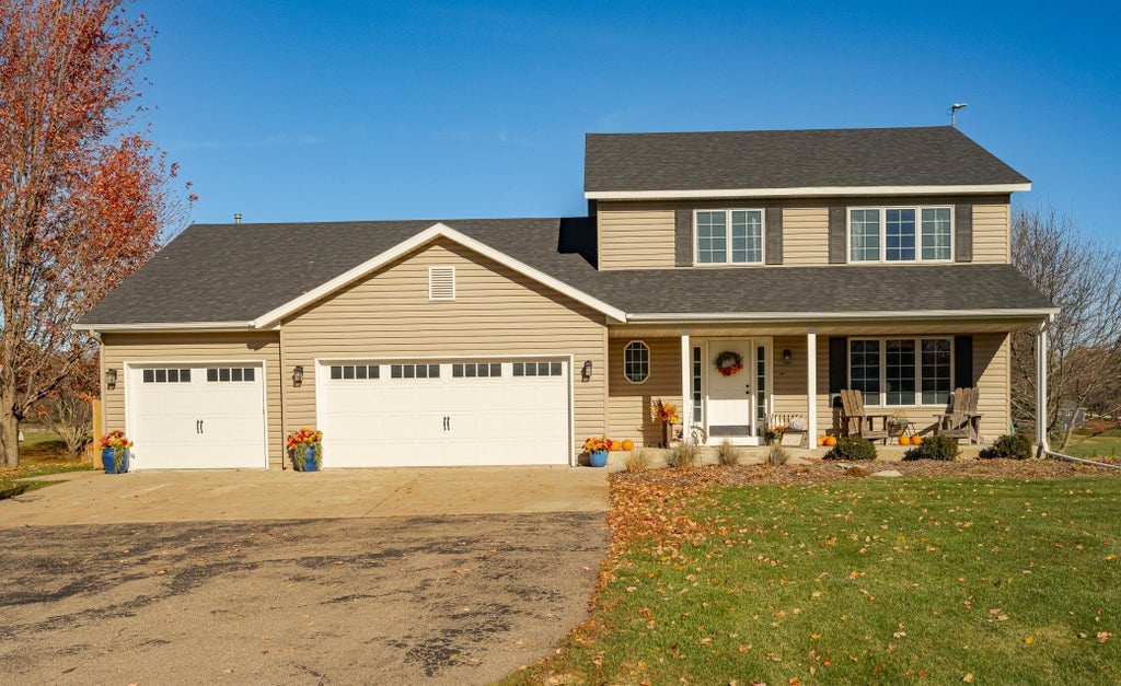 61528 248th Avenue, Mantorville Twp