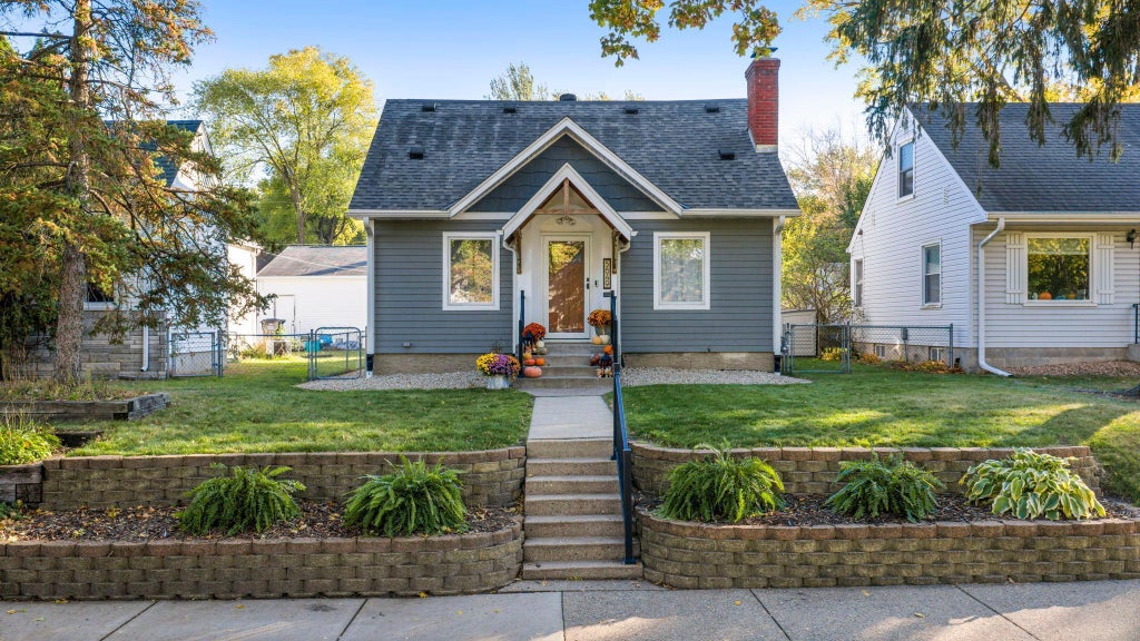 5649 43rd Avenue S, Minneapolis