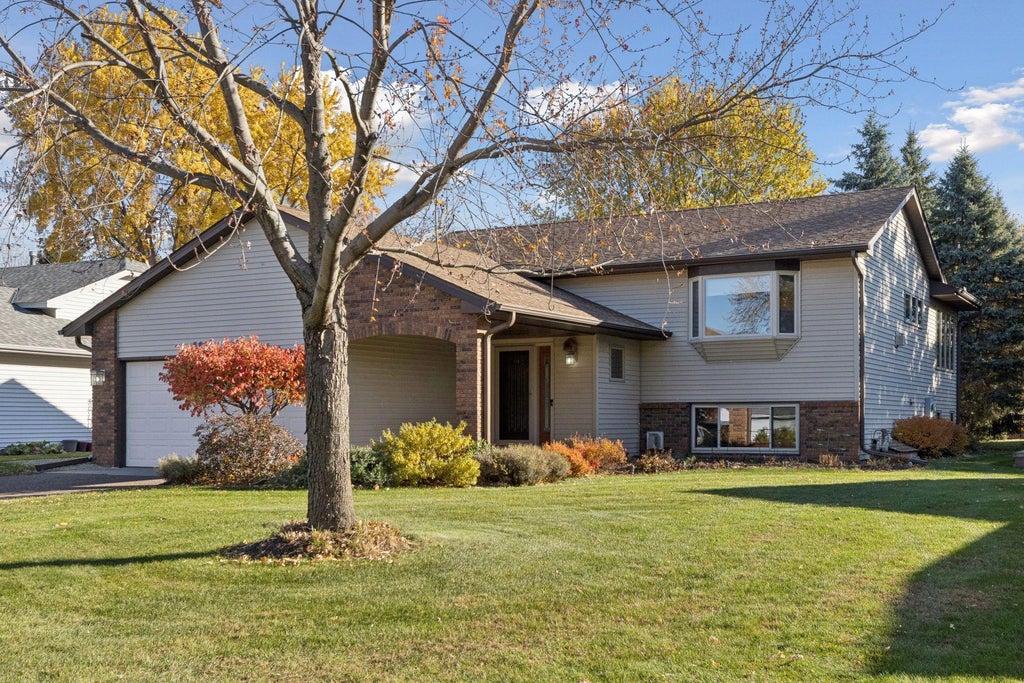 5624 Fisher Street, White Bear Lake
