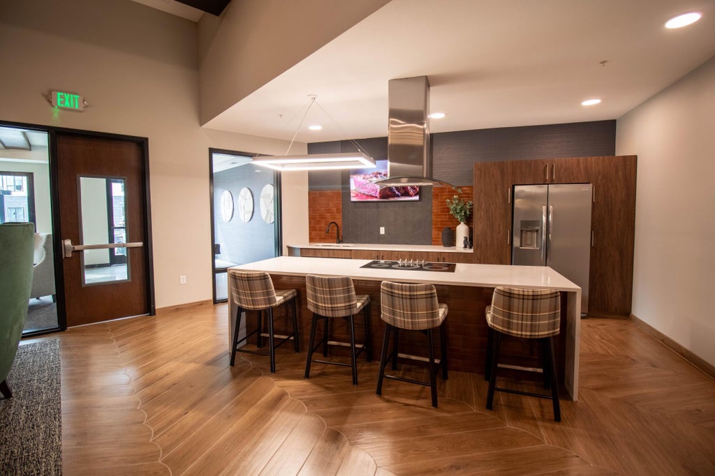 6450 37th Avenue Nw #302, Rochester