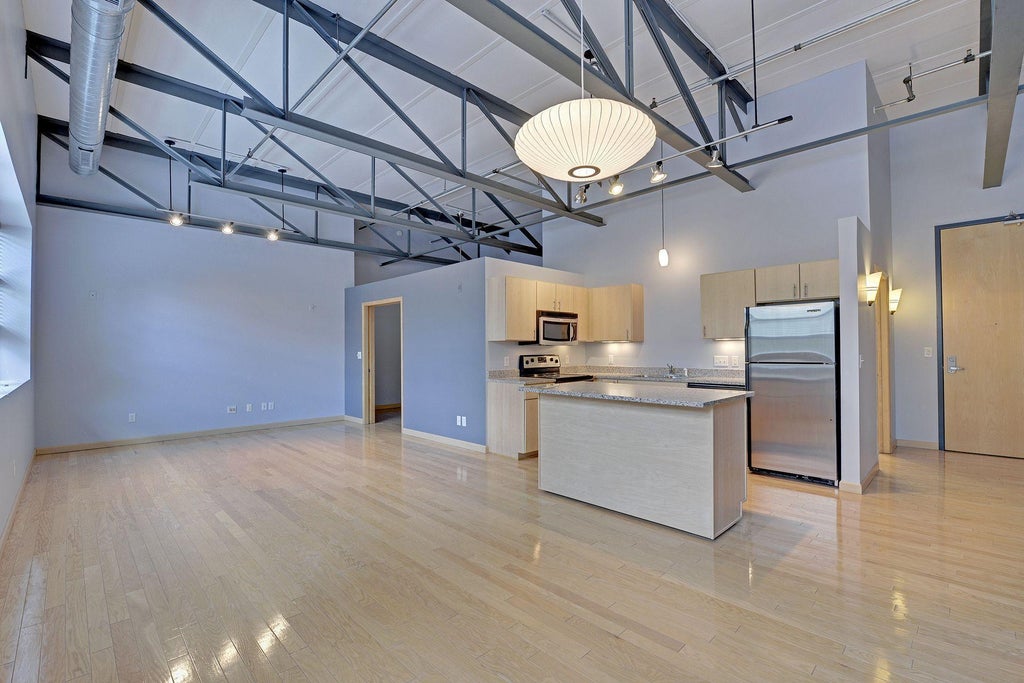 111 E Franklin Avenue 307, Minneapolis