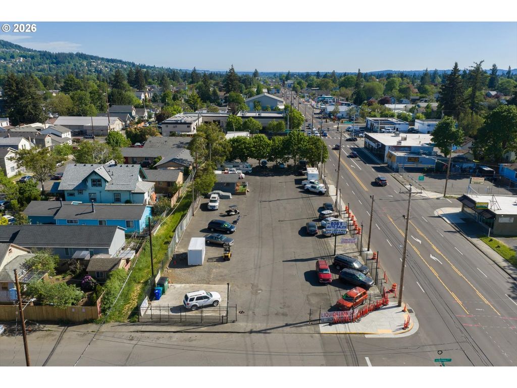5826 Se 82nd Ave, Portland