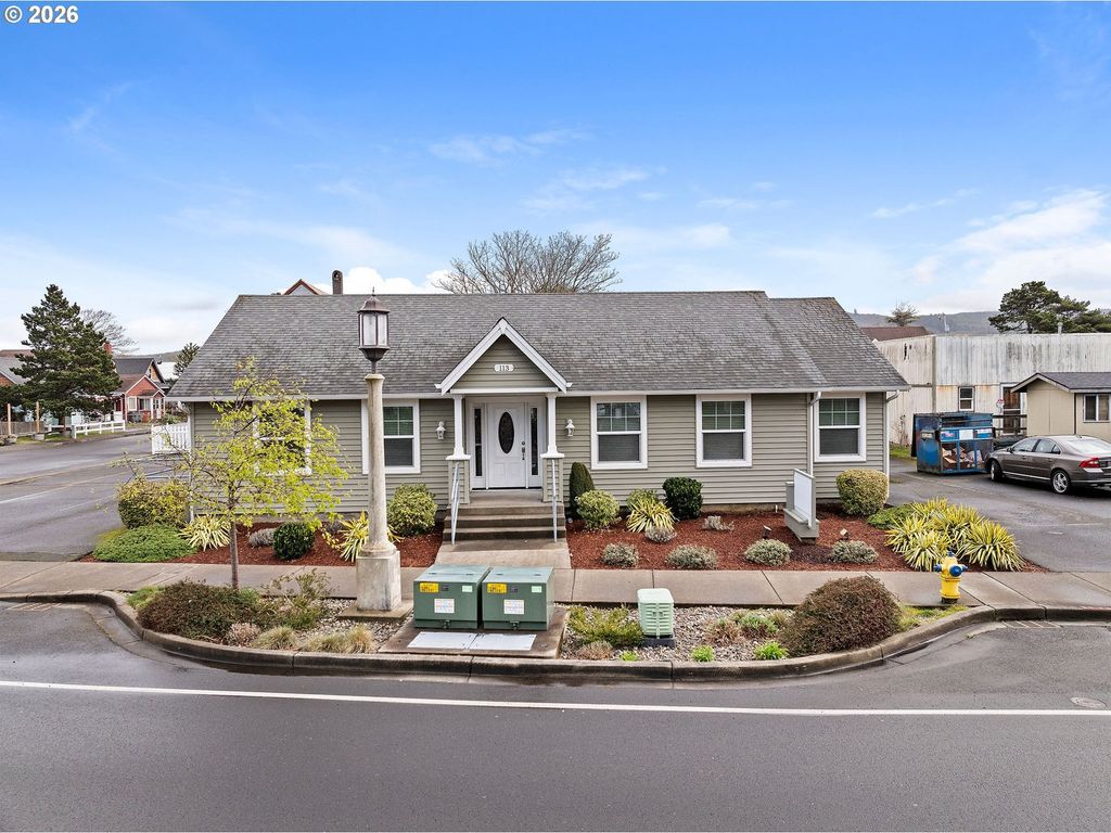 113 N Holladay Dr, Seaside