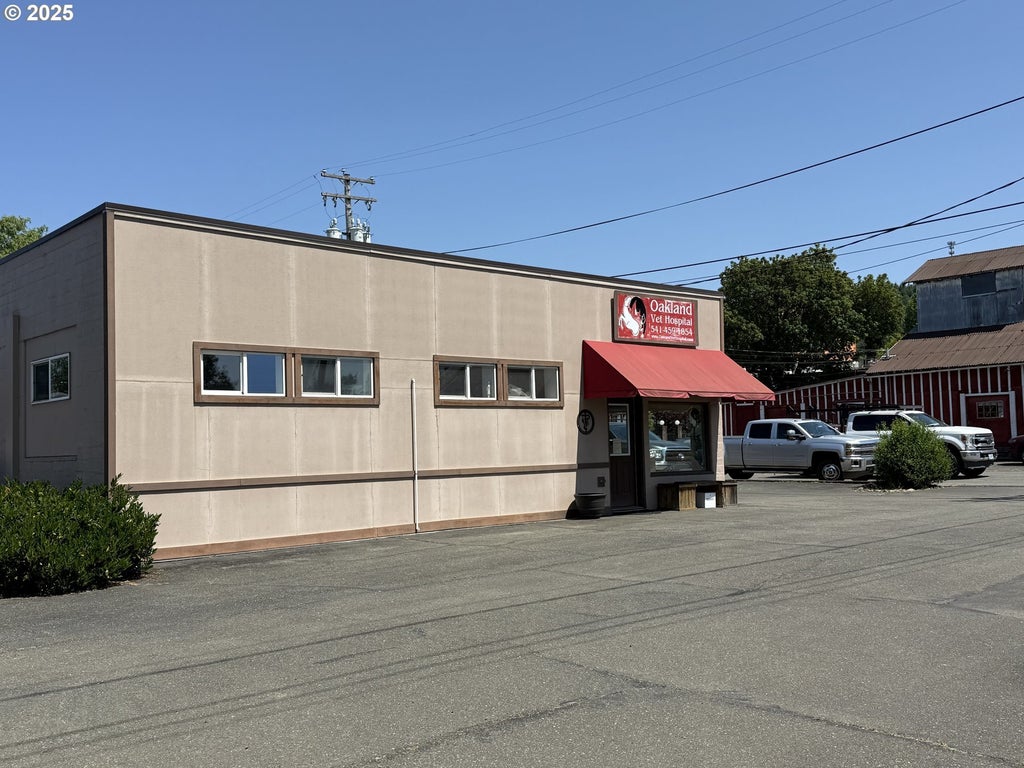 204 Ne 1st St, Oakland