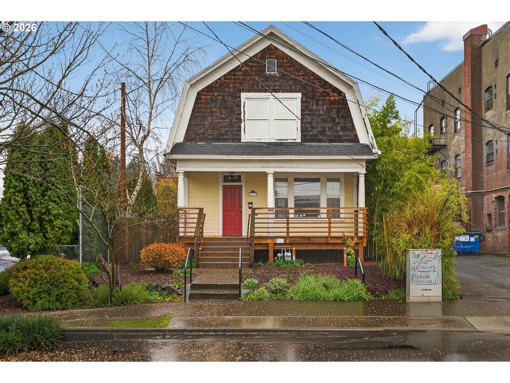 317 Ne Sacramento St, Portland
