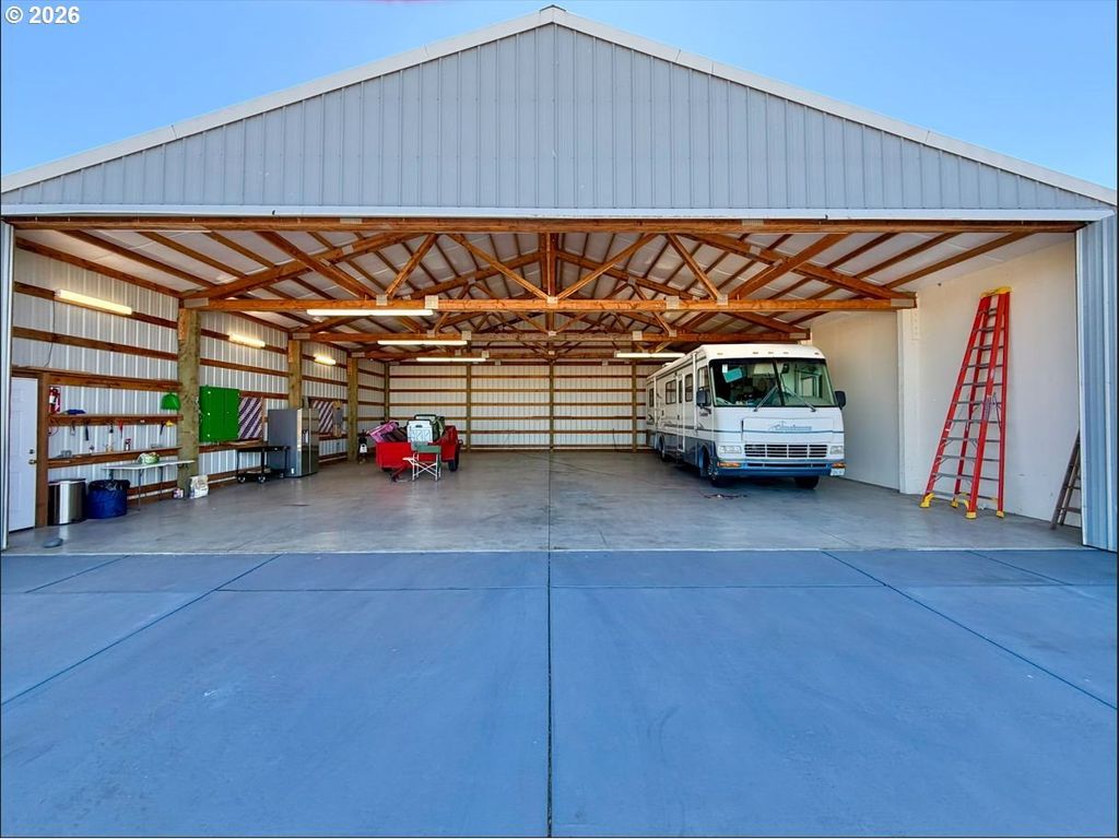 3684 Airway Dr Se, Salem