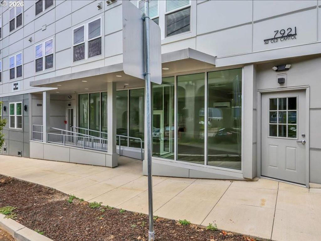 7921 Sw Capitol Hwy, Portland