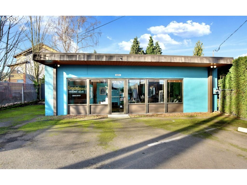 5401 Ne Cully Blvd, Portland