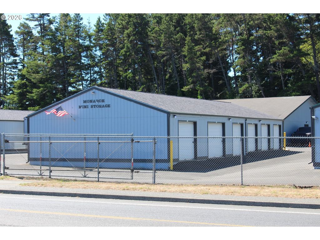 1785 Ocean Blvd, Coos Bay
