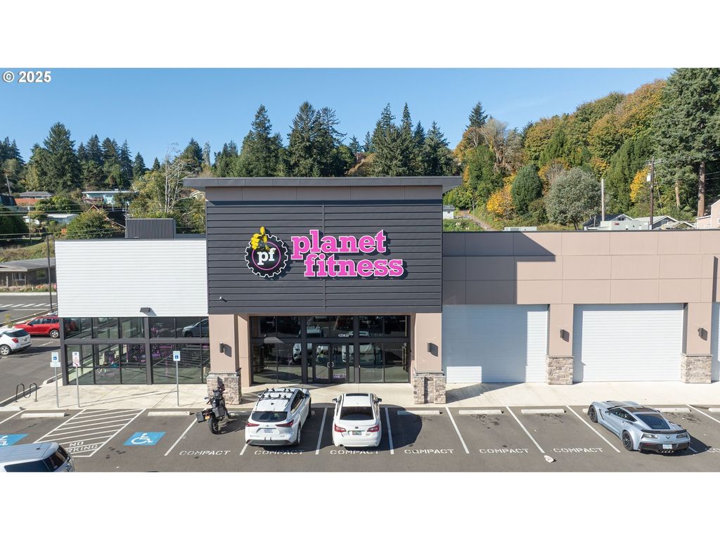 1236 Teakwood Ave, Coos Bay