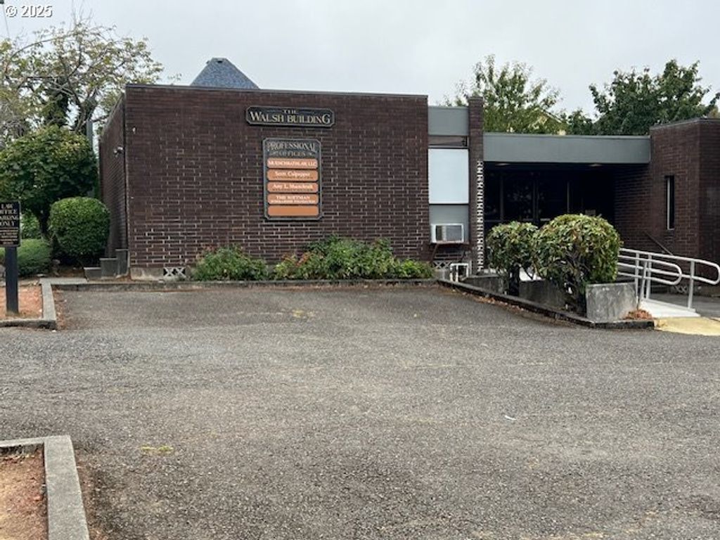 280 N Collier St, Coquille