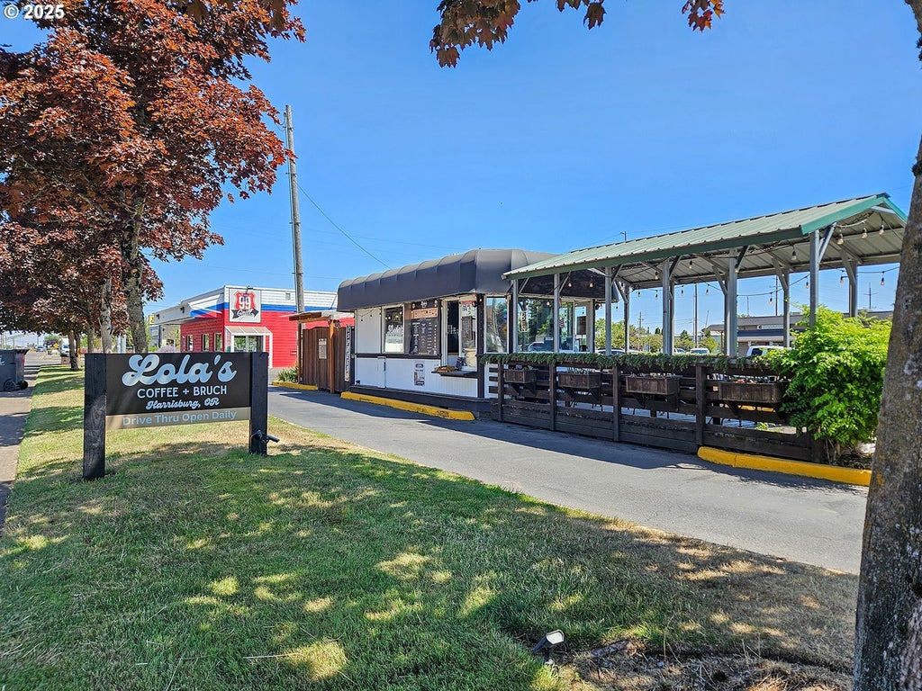 260 N 3rd St, Harrisburg