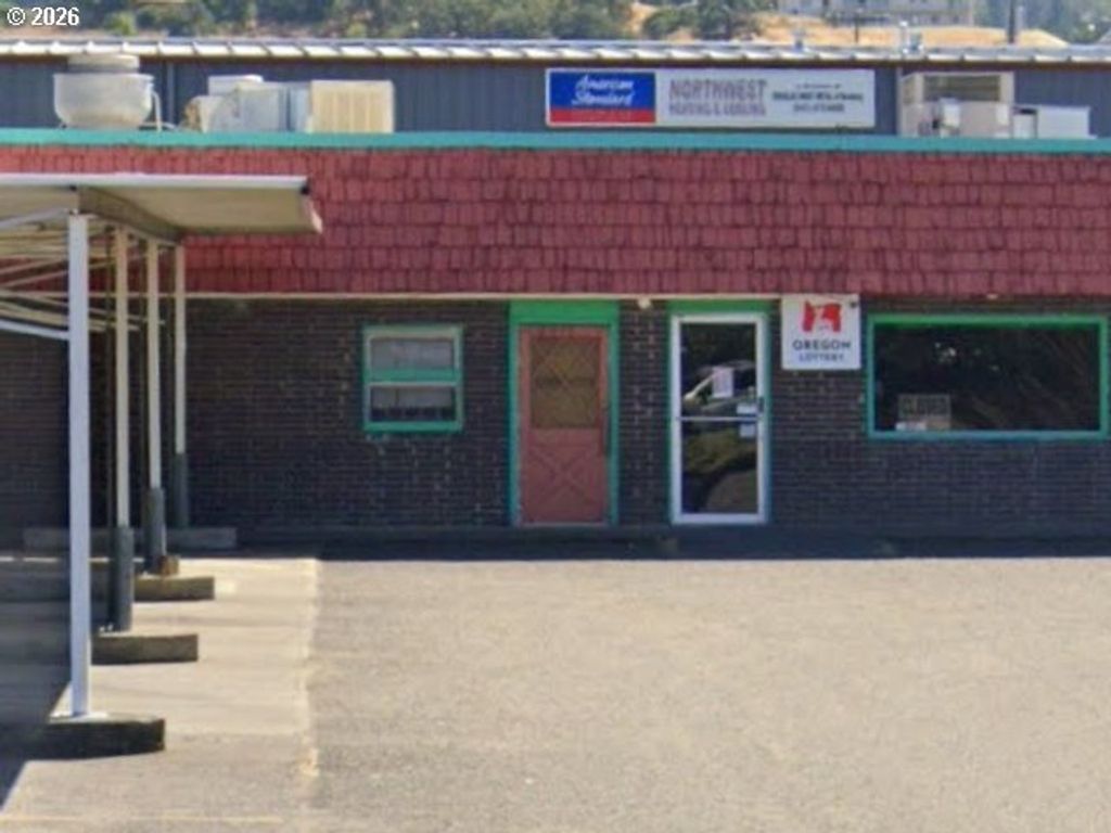 2011 Ne Stephens St, Roseburg