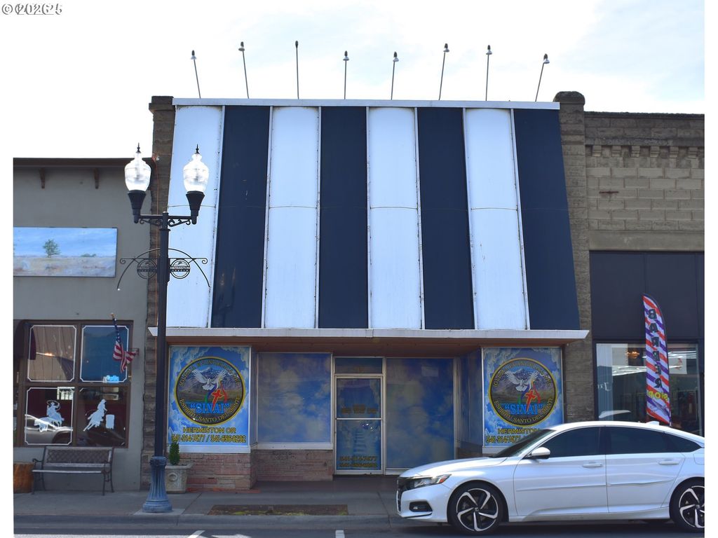 164 E Main St, Hermiston