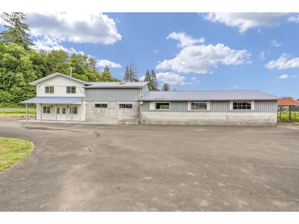 957 W State Route 4, Cathlamet