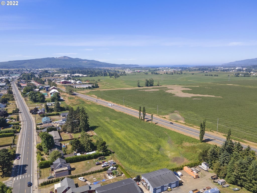 3802 3rd St, Tillamook Property Listing MLS® 22640670