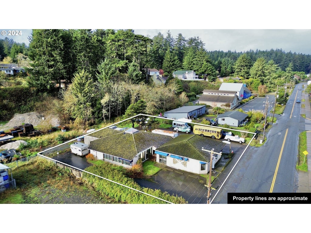 63308 Boat Basin Rd, Coos Bay