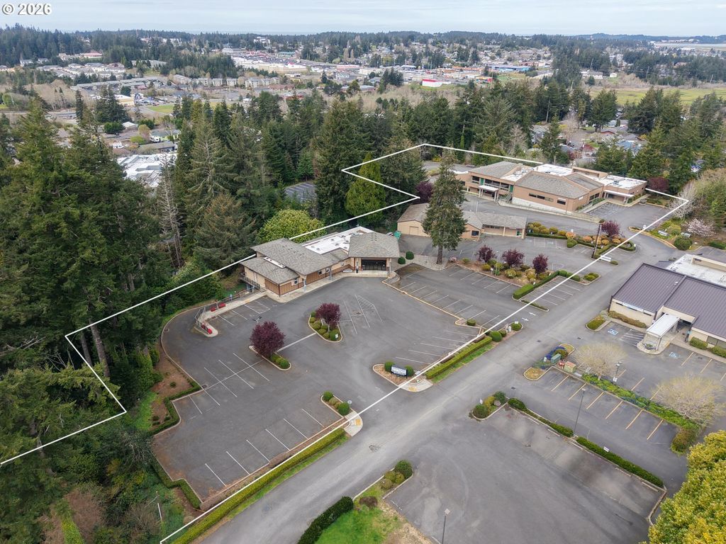 2699 N 17th St, Coos Bay