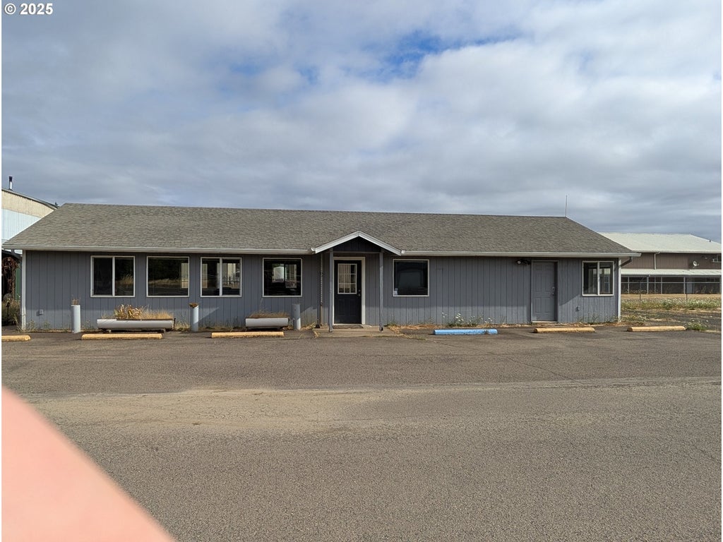 310 S 9th St, Philomath