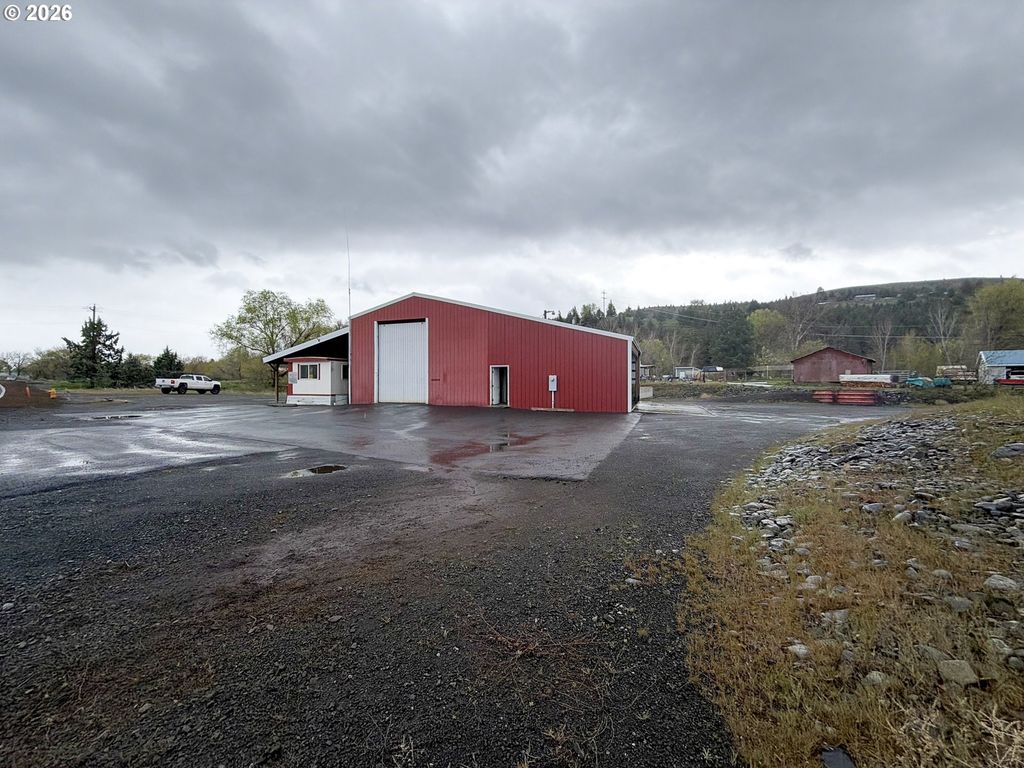 355 Patterson Bridge Rd, John Day