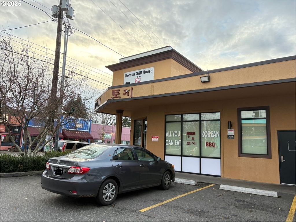 4615 Se Hawthorne Blvd, Portland