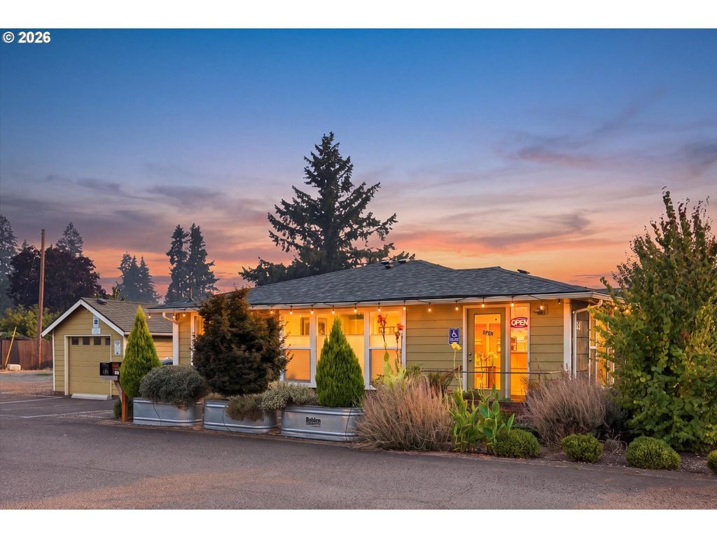 615 Se 1st Ave, Canby