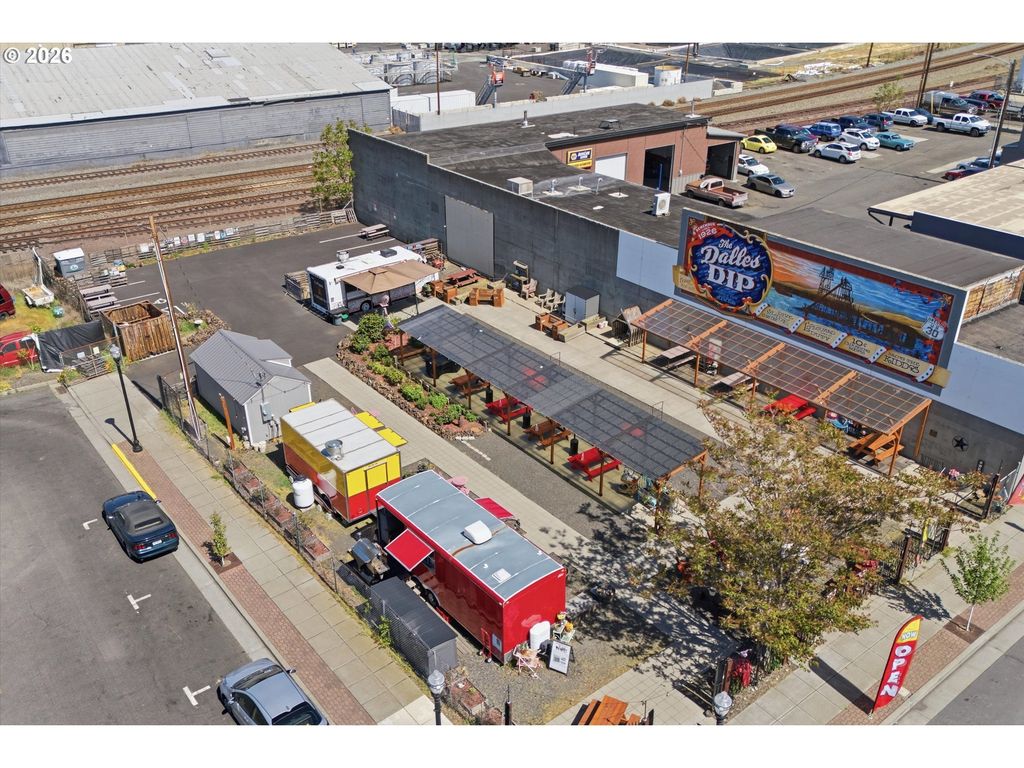 801 E 2nd St, The Dalles