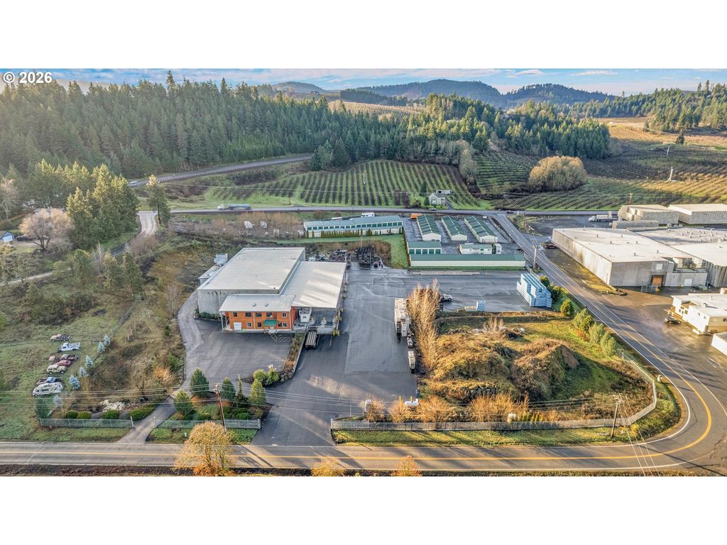 3315 Stadelman Dr, Hood River