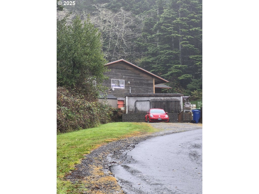 2740 Se Highway 101, Lincoln City