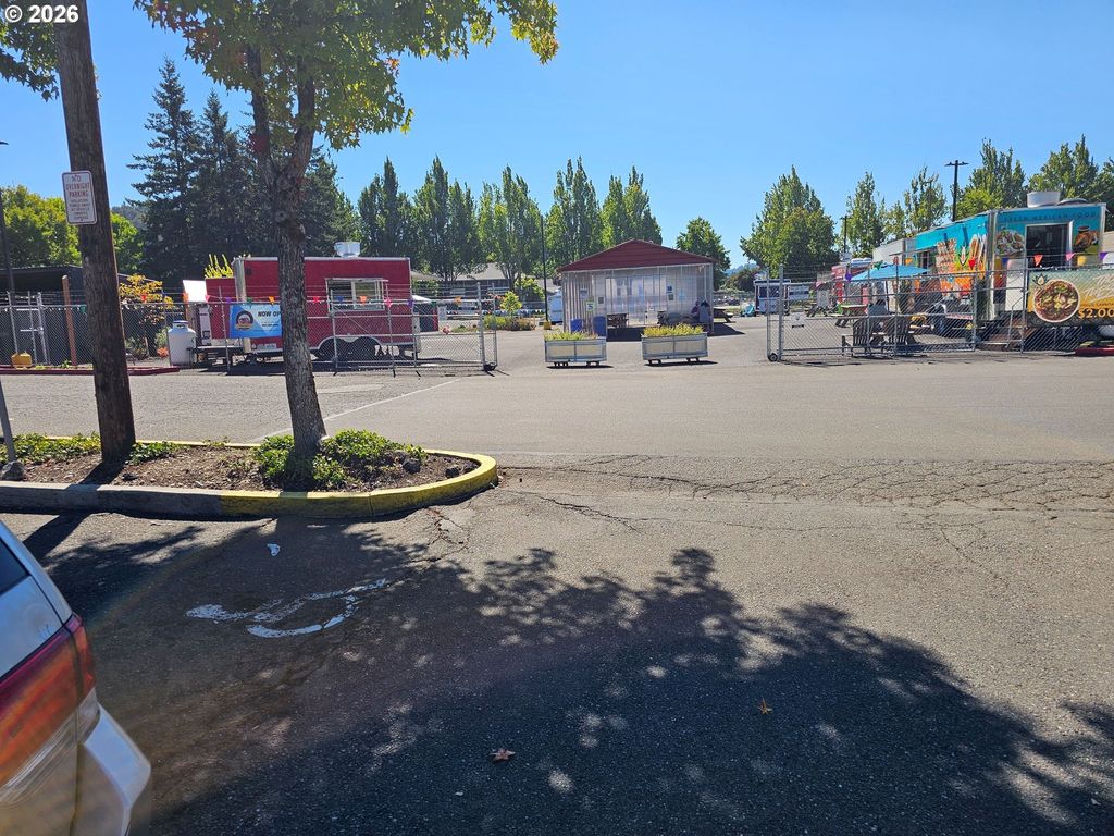17150 Se Powell Blvd, Portland