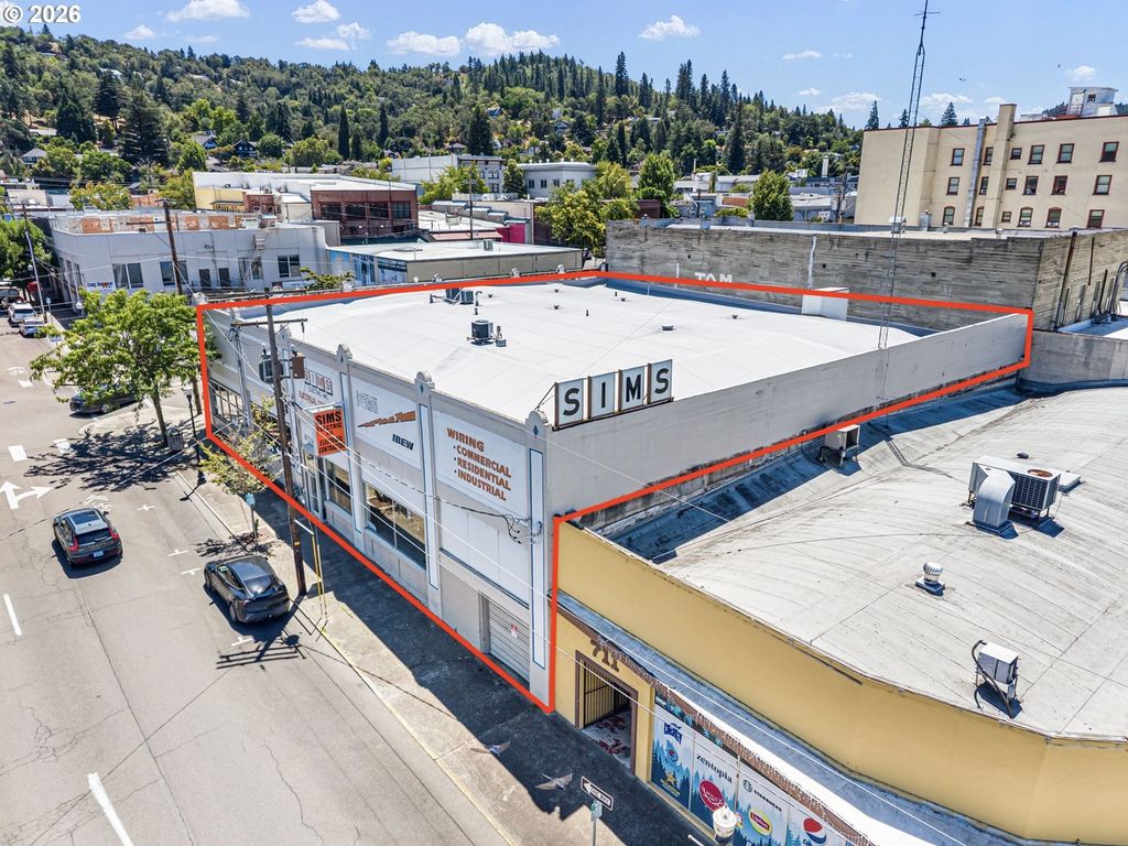 721 Se Oak Ave, Roseburg